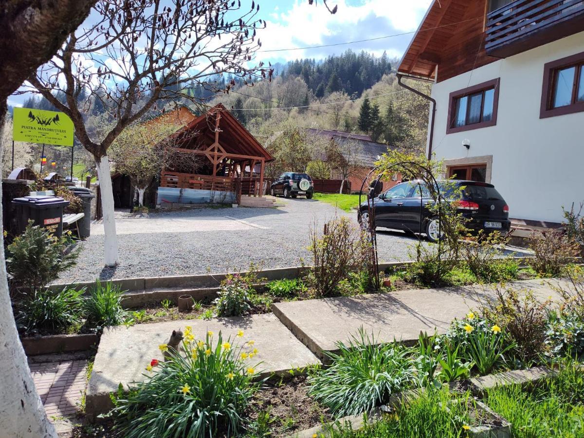 Pensiunea Piatra Mandrutului Scarisoara  Exterior foto