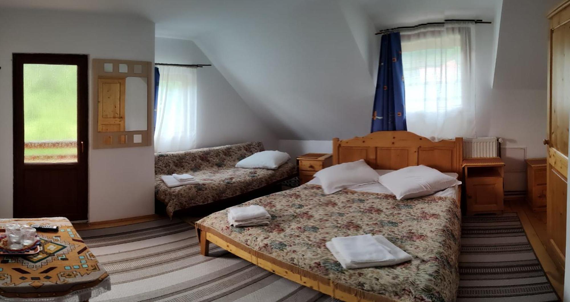 Pensiunea Piatra Mandrutului Scarisoara  Exterior foto