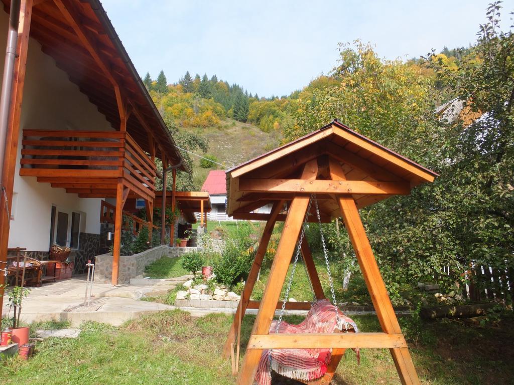 Pensiunea Piatra Mandrutului Scarisoara  Exterior foto
